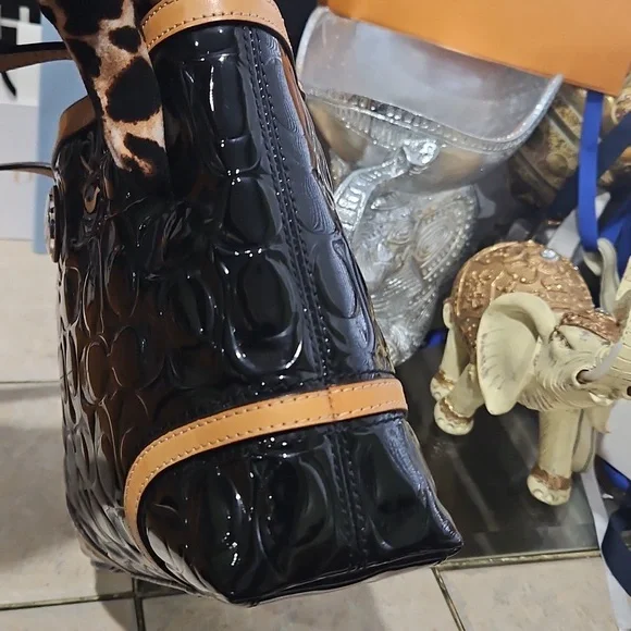 Coach Black and Tan Tote Bag - Picture 5 of 16